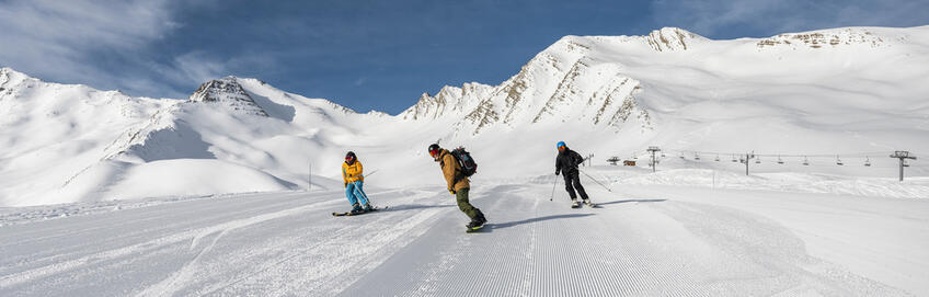 Ski illimité avec les forfaits primeurs © Ubaye Tourisme