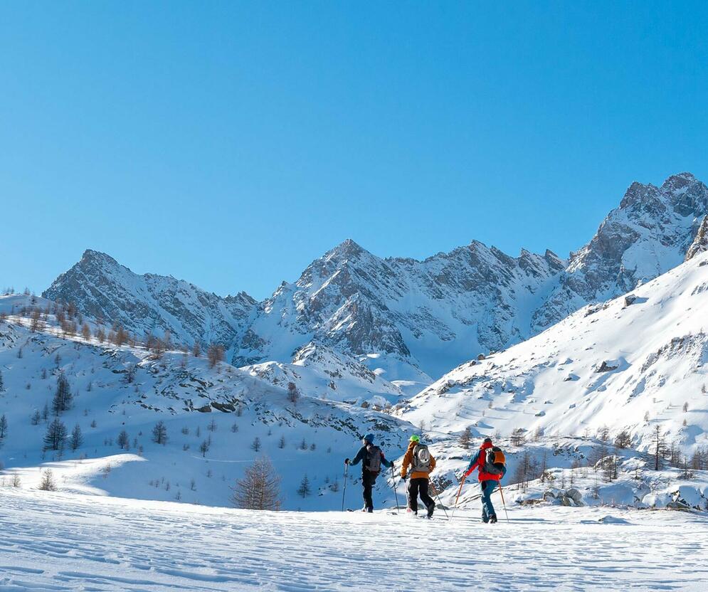 Sortie ski de randonnée avec un guide dans la Vallée de l'Ubaye © AD04-Raoul Getraud