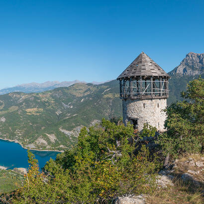 La Tour Vauban sur les hauteurs du lac de Serre-Ponçon © UT - Manu Molle