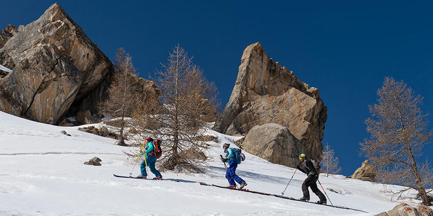 Ski de randonnée au Sauze en avril © AD04-Raoul Getraud